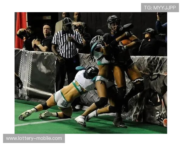 女子橄榄球内衣碗赛事盛况揭秘 运动与时尚完美结合的新趋势 女子橄榄球内衣碗赛事盛况揭秘 运动与时尚完美结合的新趋势